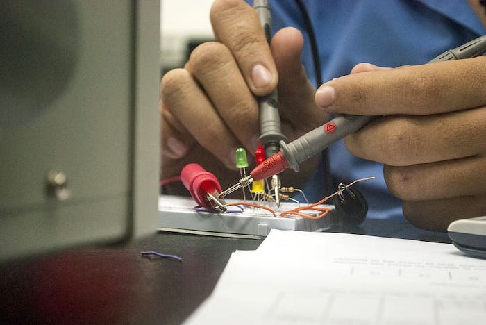Test di resistenza e affidabilità per prodotti elettronici: garantire la durata nel tempo